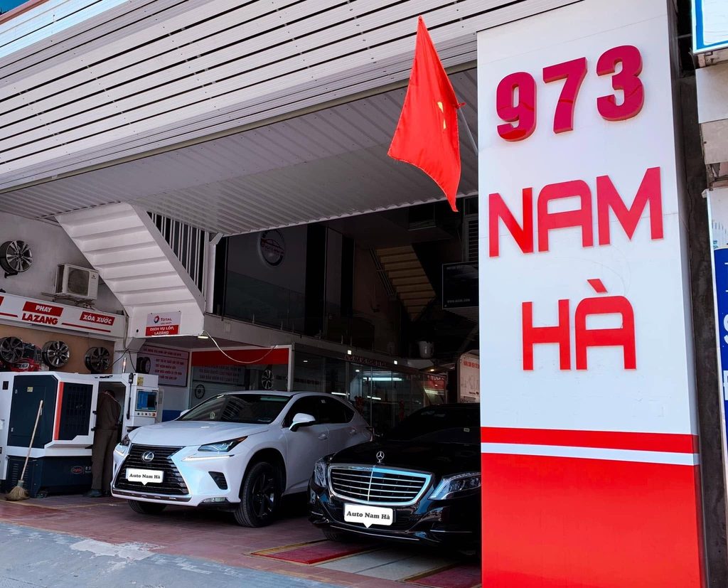 Khu vực tiếp nhận xe tại Auto Nam Hà 973 Hùng Vương
